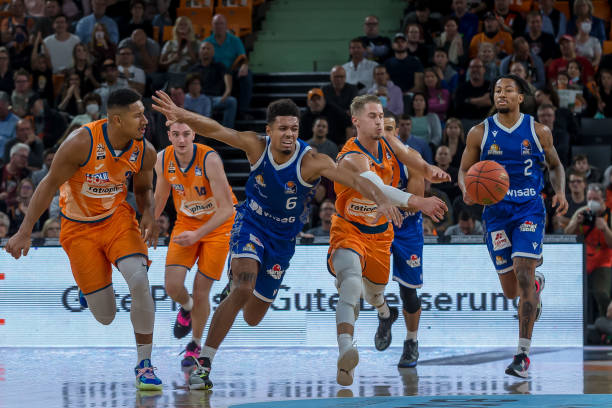 比赛中封盖 比赛中封盖